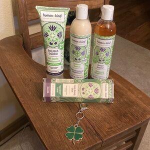 human+kind Irish Skincare & Shamrock ☘️ Purse Charm Bundle New!